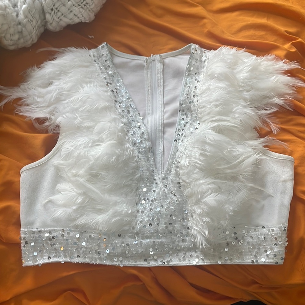 Cropped Feather party blouse